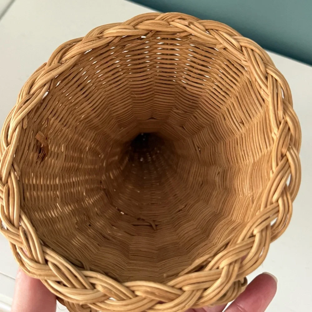 Vintage Woven Natural Fiber Wicker Horn-of-Plenty Cornucopia Basket Farmhouse